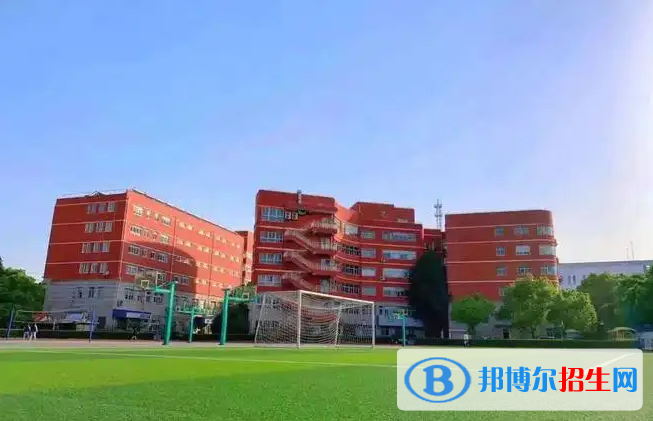 成都外國(guó)語學(xué)校中美國(guó)際高中2022年報(bào)名時(shí)間