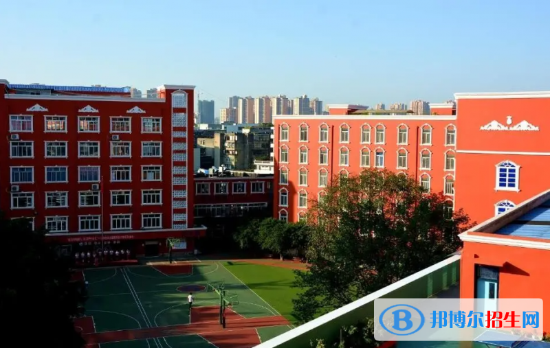 成都外國語學校中美國際高中2022年學費標準