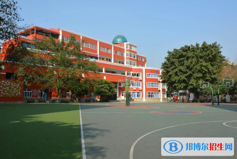 成都外國(guó)語(yǔ)學(xué)校中美國(guó)際高中怎么樣