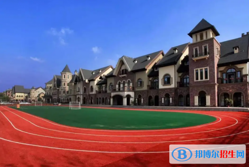 成都美視國際學校高中部2022年錄取分數線