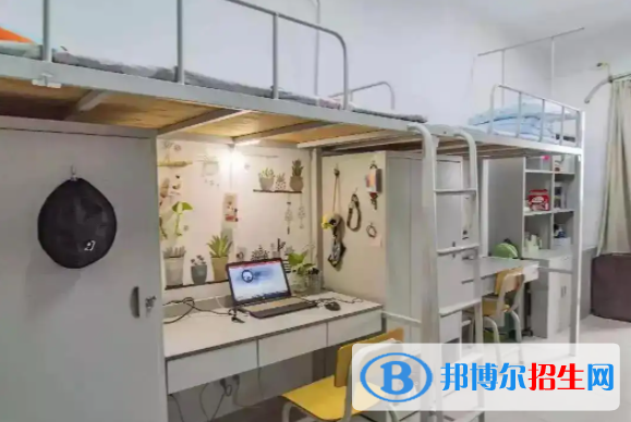 南京應(yīng)用技術(shù)學(xué)校2022年宿舍條件