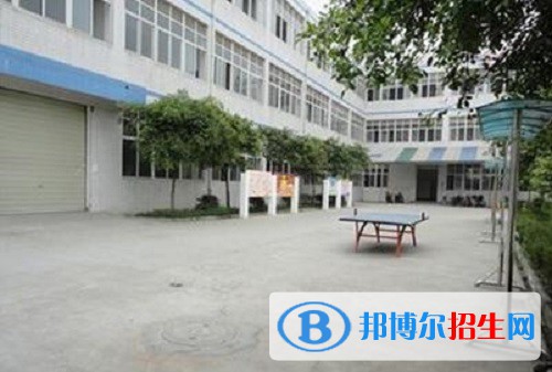成都華盛航空港職業(yè)學(xué)校招生報(bào)名條件