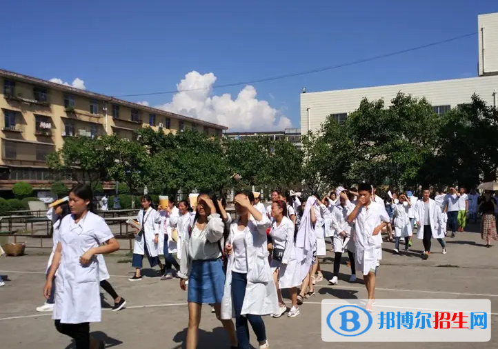 四川省南充衛(wèi)生學(xué)校2022年網(wǎng)站網(wǎng)址