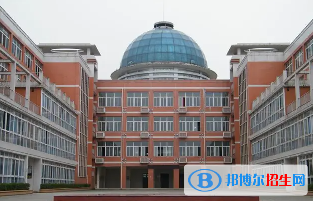 重慶2022年女生學(xué)建筑學(xué)校有前途嗎