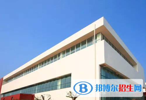 重慶2022年職高和建筑學(xué)校有哪些區(qū)別