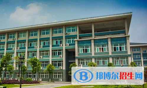 重慶2022年附近有哪些建筑學校