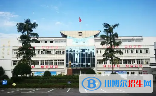 重慶2022年建筑學(xué)校怎么樣報(bào)名