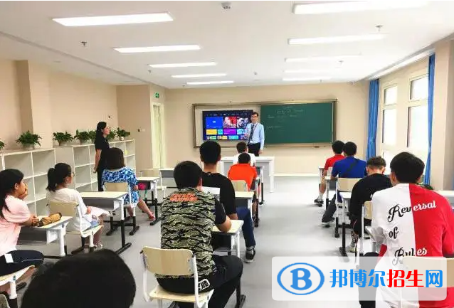 北京明誠外國語學(xué)校高中部2023年報名時間