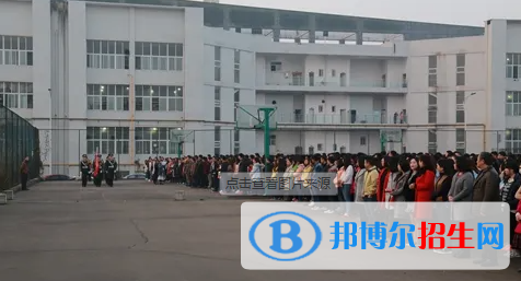 內江職業(yè)培訓技工學校2022年學費、收費多少