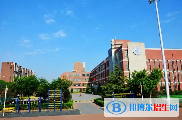 北京中芯學(xué)校初中部2023年學(xué)費標(biāo)準(zhǔn)