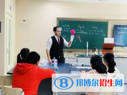 北京明誠(chéng)外國(guó)語(yǔ)學(xué)校初中部2023年課程體系