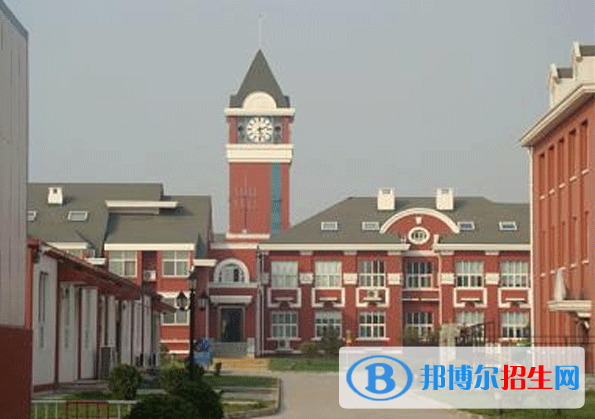北京愛迪國際學(xué)校初中部2023年入學(xué)考試