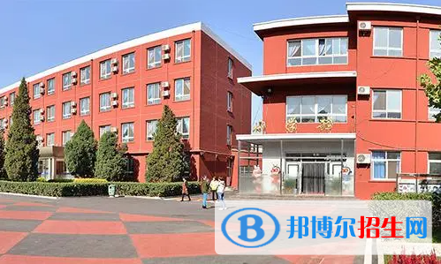 北京新府學(xué)外國(guó)語(yǔ)學(xué)校小學(xué)部2023年學(xué)費(fèi)標(biāo)準(zhǔn)