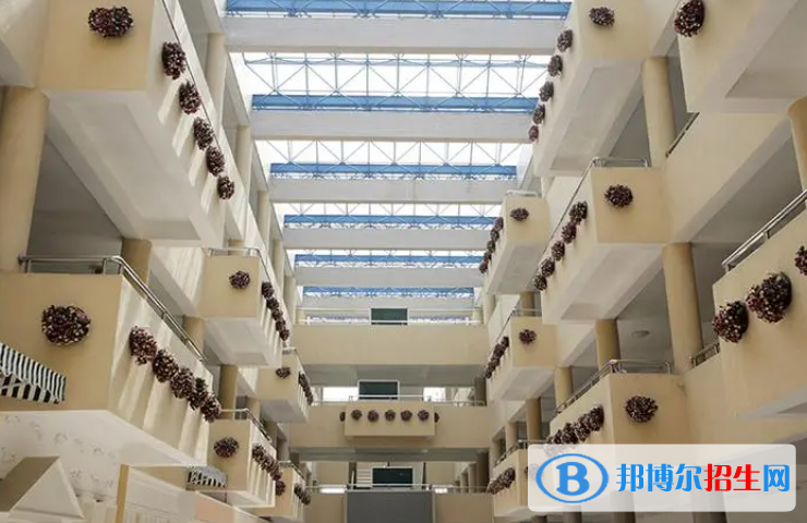 武漢外國語學(xué)校2023年入學(xué)條件
