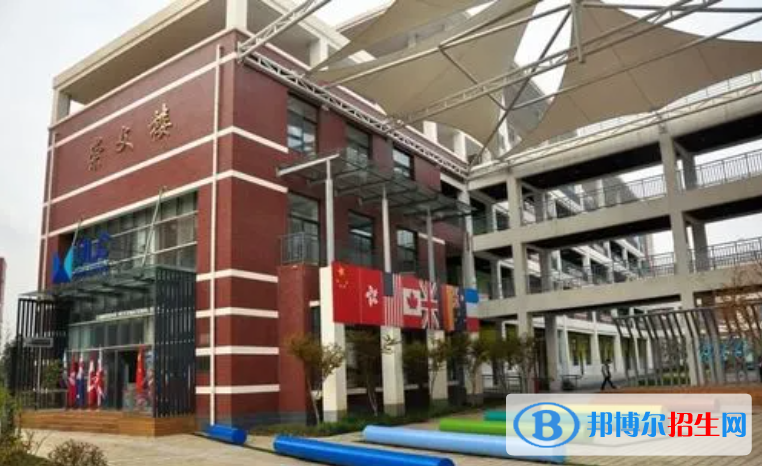 ULC武漢光谷劍橋國際高中2023年招生政策2