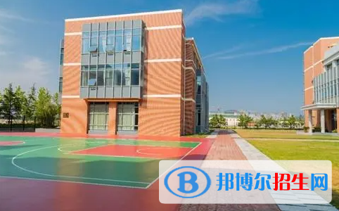 武漢澳洲國(guó)際學(xué)?？孔V嗎