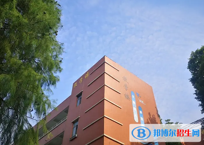 武漢海淀外國(guó)語(yǔ)實(shí)驗(yàn)學(xué)校初中部2023年錄取分?jǐn)?shù)線