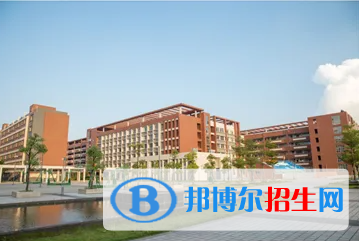 南海外國語學校2023年學費標準