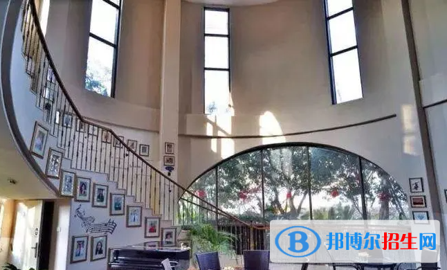 成都麓山國際光亞學(xué)校初中部2023年學(xué)費(fèi)標(biāo)準(zhǔn)2