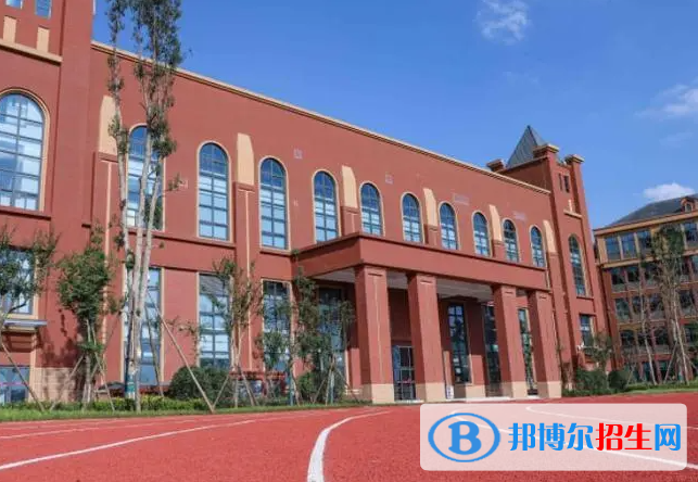 牛津國際公學(xué)成都學(xué)校初中部2023年報名時間