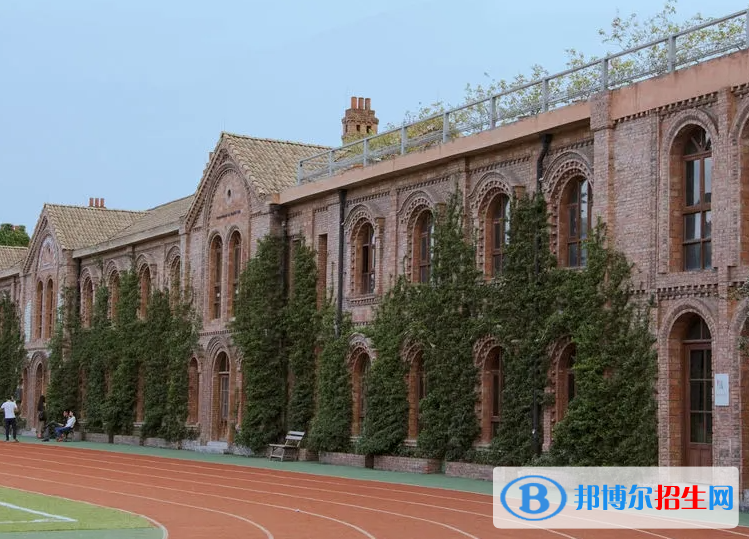 牛津國(guó)際公學(xué)成都學(xué)校初中部2023年學(xué)費(fèi)標(biāo)準(zhǔn)