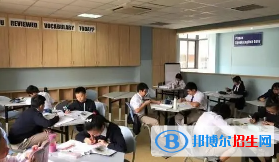 牛津國(guó)際公學(xué)成都學(xué)校初中部靠譜嗎2