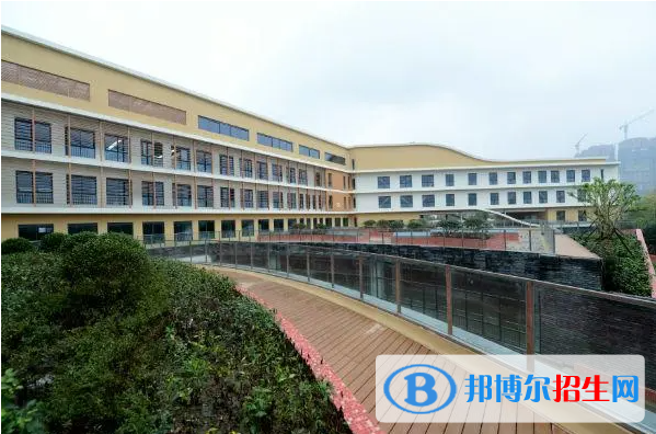 成都蒙彼利埃小學(xué)2023年報(bào)名時(shí)間