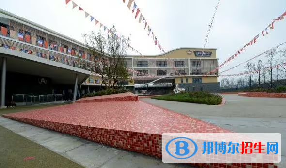 成都蒙彼利埃小學(xué)2023年報(bào)名時(shí)間2