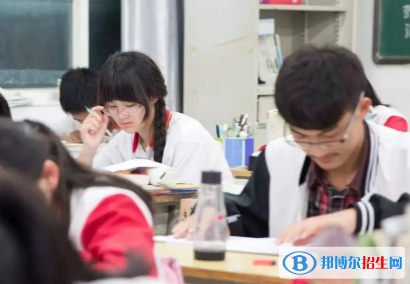 2022年河南高考?？品謹?shù)線公布（理科+文科）