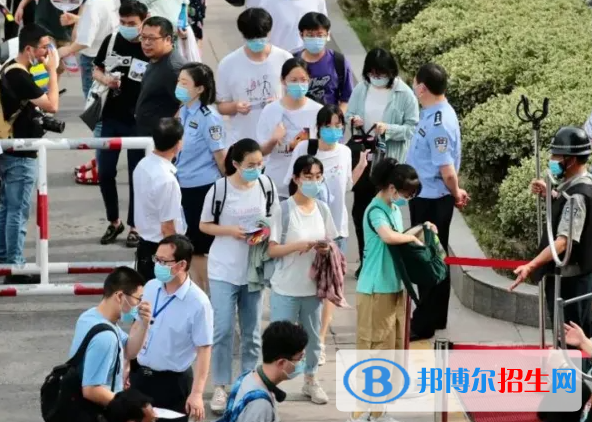 新疆高考一本分?jǐn)?shù)線(xiàn)匯總(2017-2022年)