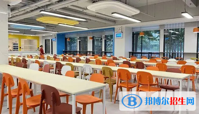 瑞得福國際學(xué)?？孔V嗎