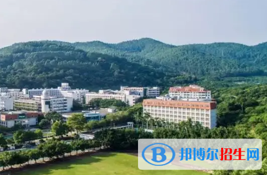 深圳東方英文書院國(guó)際初中2023年報(bào)名時(shí)間2