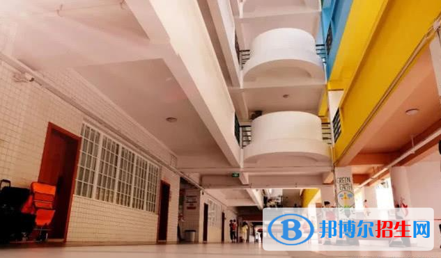 深圳奧斯翰外語學校初中部怎么樣