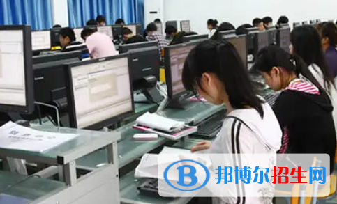 廣西2023年中等計算機(jī)學(xué)校學(xué)什么專業(yè)好