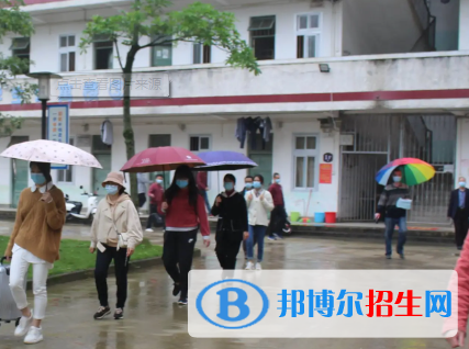 廣西2023年上計算機(jī)學(xué)校學(xué)什么好