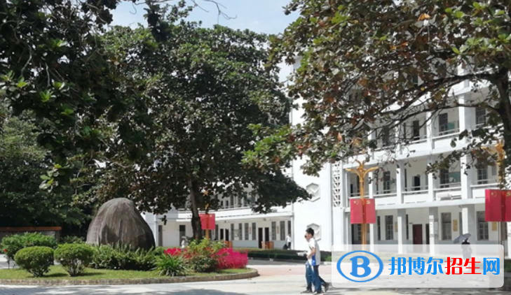 海南省農(nóng)墾實(shí)驗(yàn)中學(xué)2023年報(bào)名條件、招生要求、招生對象 
