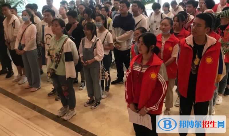 金川總校第一高級中學(xué)2023年招生辦聯(lián)系電話