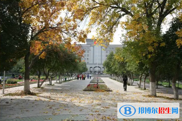2023新疆文科455分左右能上什么好大學(xué)（本省大學(xué)+外省大學(xué)）