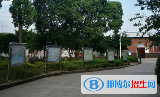 廣西2023年哪些計(jì)算機(jī)學(xué)校好