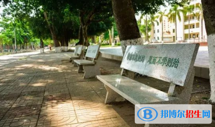 澄邁中學(xué)2023年招生辦聯(lián)系電話 