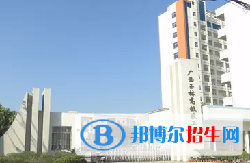 廣西2023年初中生上計(jì)算機(jī)學(xué)校好不好