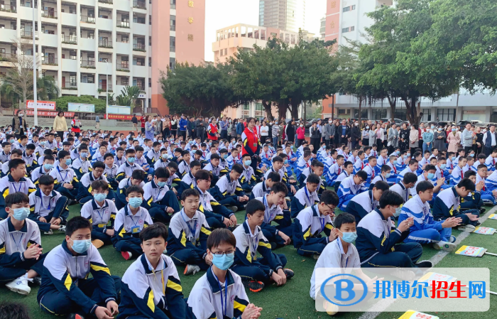 海口市中考道德與法治總分(滿分）是多少（附?？谑猩锸兄锌汲煽儾樵內肟冢? width=