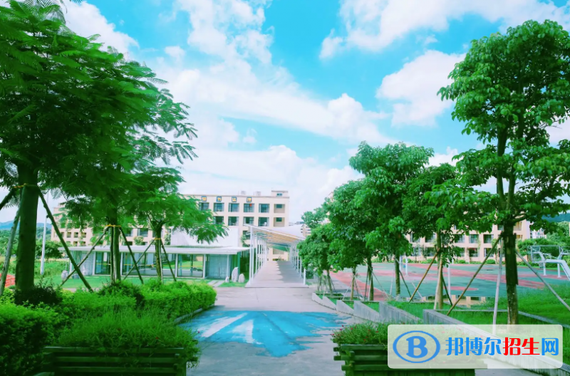 珠?？茞圪悋H學(xué)?？孔V嗎