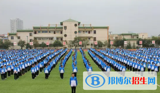 安順中考數(shù)學(xué)總分(滿(mǎn)分）是多少（附安順中考成績(jī)查詢(xún)?nèi)肟冢? /></div>
<span><span>安順中考數(shù)學(xué)滿(mǎn)分是多少分？</span></span><br />
安順中考數(shù)學(xué)滿(mǎn)分為：<span><span>150分</span></span><br />
<span><span>安順中考數(shù)學(xué)考試時(shí)間多長(zhǎng)？</span></span><br />
安順中考數(shù)學(xué)考試時(shí)長(zhǎng)為：<span><span>120分鐘</span></span><br />
<span><span>安順中考總分是多少？</span></span><br />
2022年安順中考總分為650分。語(yǔ)文150分、數(shù)學(xué)150分、英語(yǔ)150分(含聽(tīng)力30分)、綜合理科150分(物理90分、化學(xué)60分)、體育50分，總分650分。綜合文科(道德與法治、歷史合卷，權(quán)重各為0.5)為開(kāi)卷考試，成績(jī)按等級(jí)呈現(xiàn)，分別為A(優(yōu)秀)、B(良好)、C(合格)、D(不合格)四個(gè)等級(jí)。<br />
<span><span>安順中考成績(jī)查詢(xún)?nèi)肟?/span></span><br />
<span><span>安順市教育局</span></span>，網(wǎng)址：http://jyj.anshun.gov.cn/，即可獲取安順市中考最新資訊。<br />                            </div>
</dd>
    <div   id=