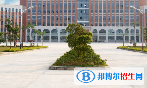 廣西2023年適合男生的計(jì)算機(jī)學(xué)校