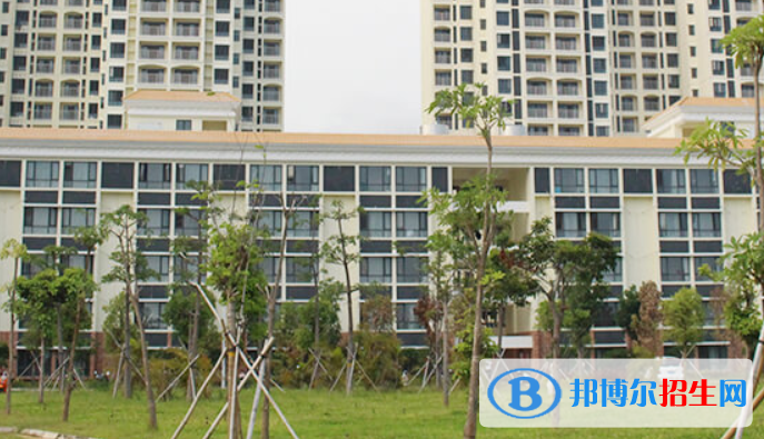 華東師范大學(xué)第二附屬中學(xué)樂東黃流中學(xué)2023年地址在哪里 