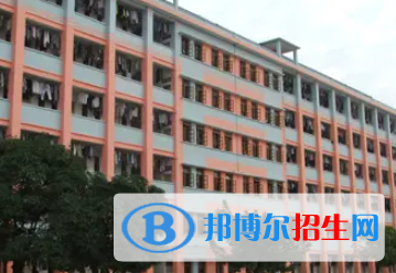 廣西2023年女生在計算機學校學什么好