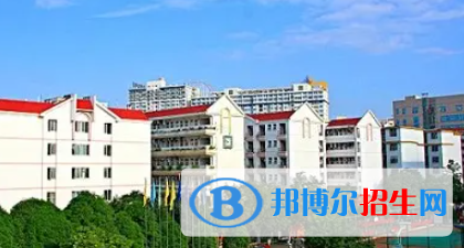 廣西2023年計算機(jī)學(xué)校是中專還是大專