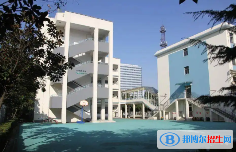 南京實驗國際學(xué)?？孔V嗎