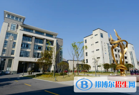 杭州2023年職高和中專學(xué)校有什么區(qū)別